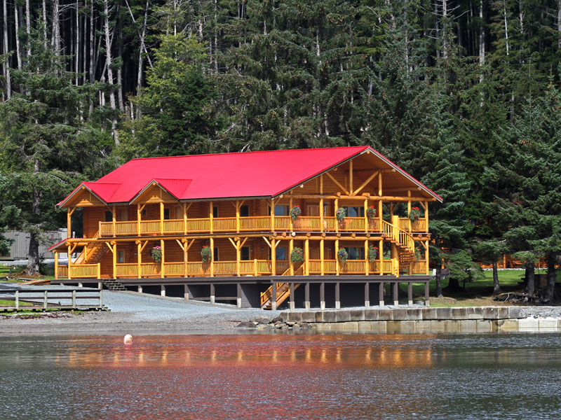 QCL luxury fishing lodge accommodation Totem House