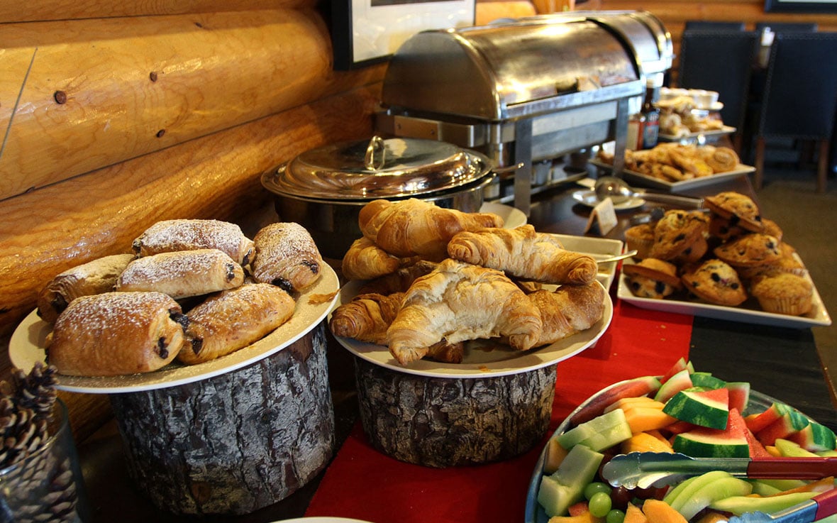 QCL Main Lodge breakfast buffet